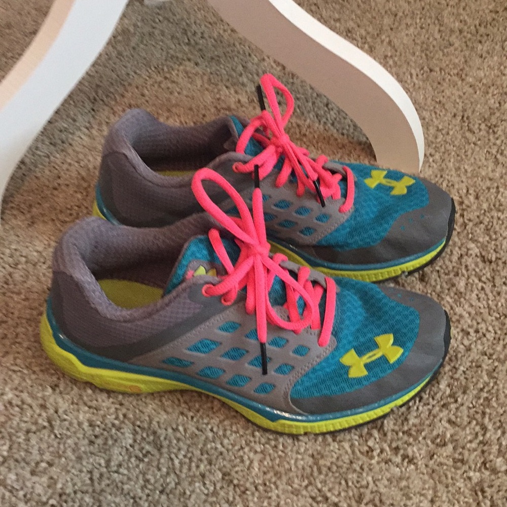 Under armour shoes size 8